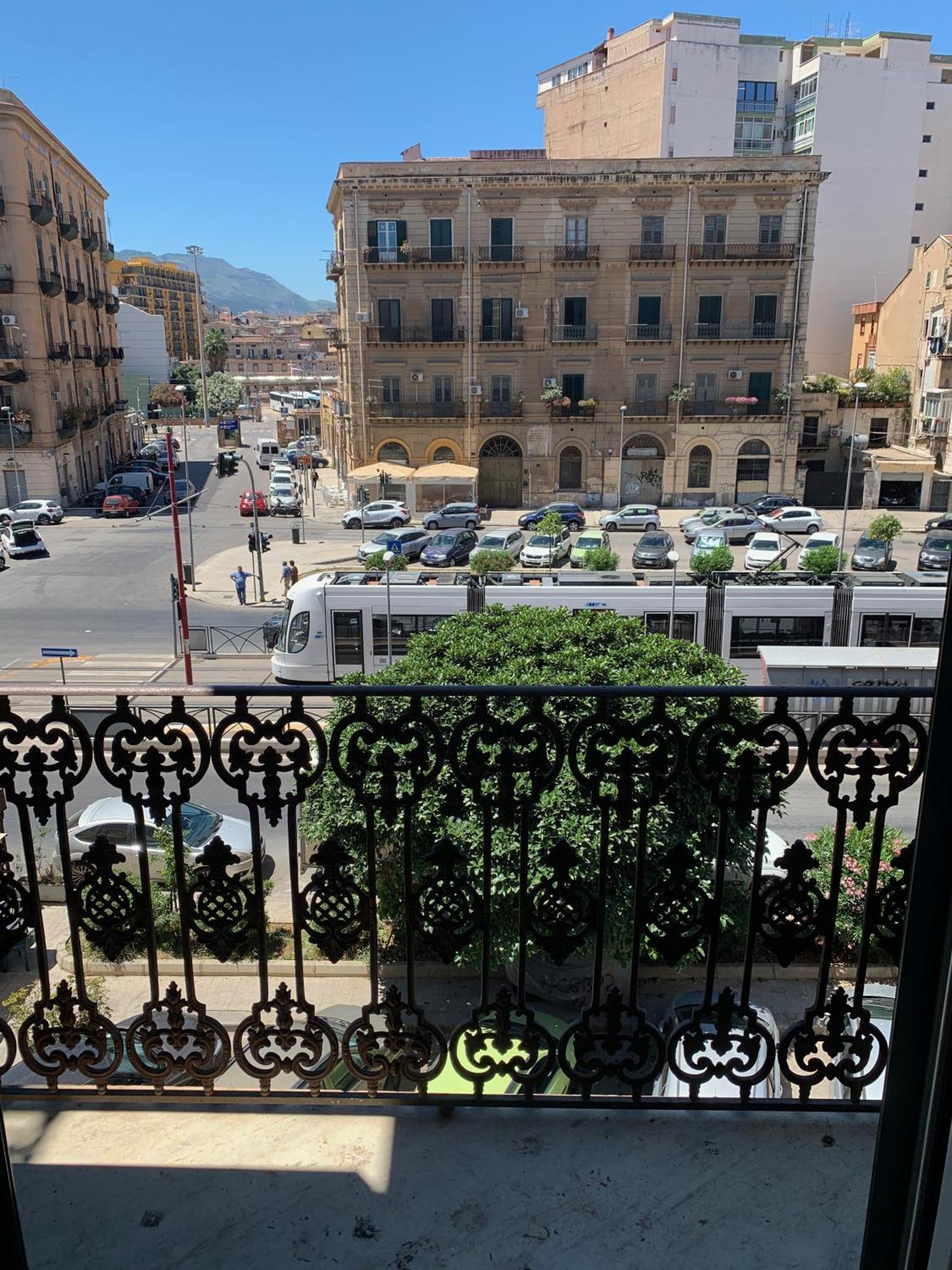 Central Station Palermo Luaran gambar